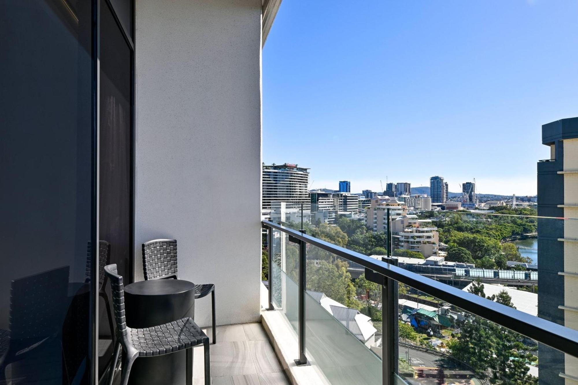 Courtyard By Marriott Brisbane South Bank Hotel Exterior photo